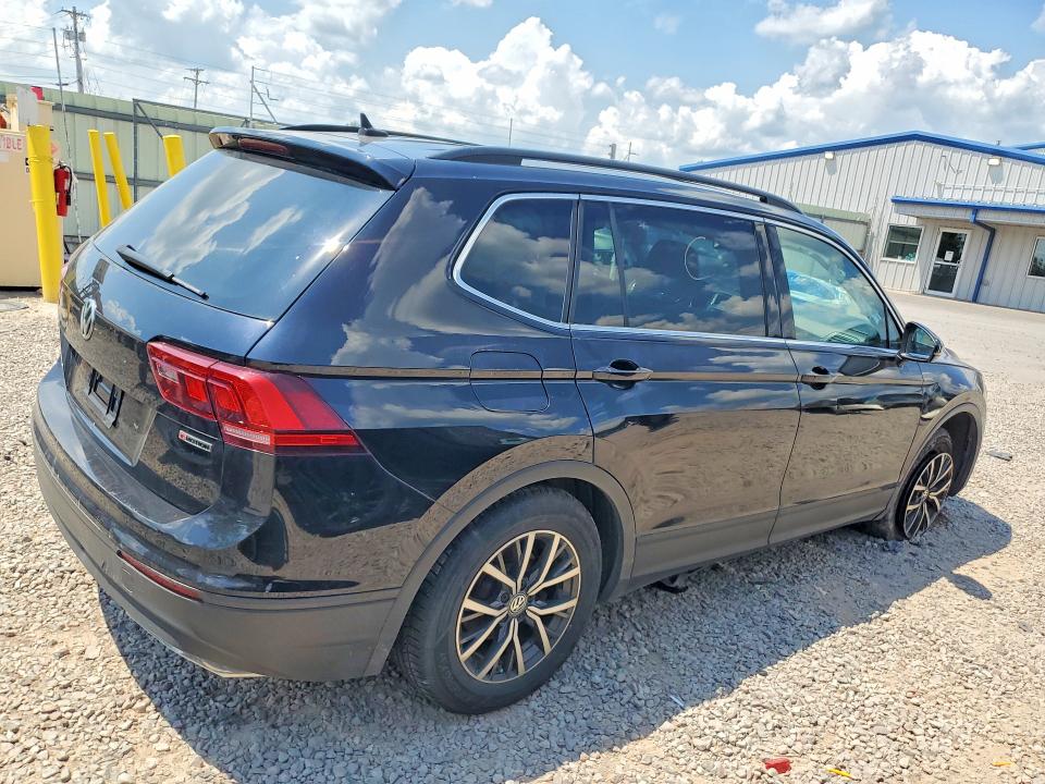 60570246 :رقم المزاد ، 3VV2B7AX9KM126978 vin ، 2019 Volkswagen Tiguan مزاد بيع