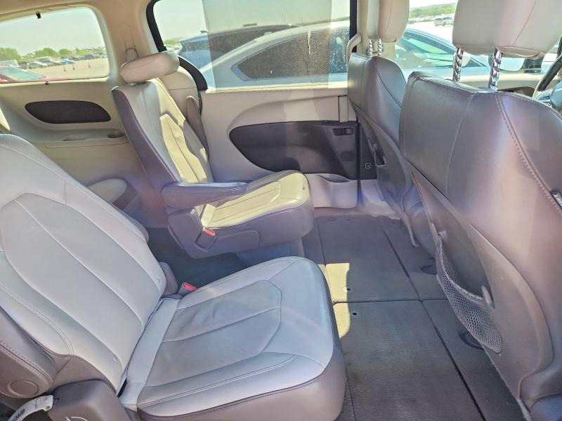 62121296 :رقم المزاد ، 2C4RC1BG1HR794376 vin ، 2017 Chrysler Pacifica مزاد بيع