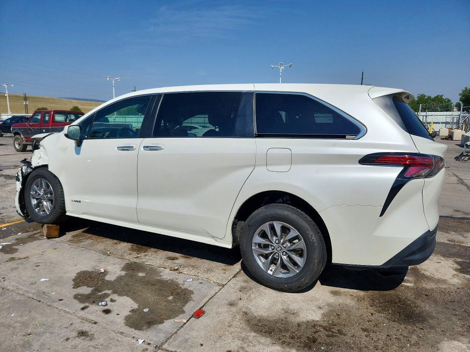 59556746 :رقم المزاد ، 5TDYRKEC1MS044115 vin ، 2021 Toyota Sienna مزاد بيع