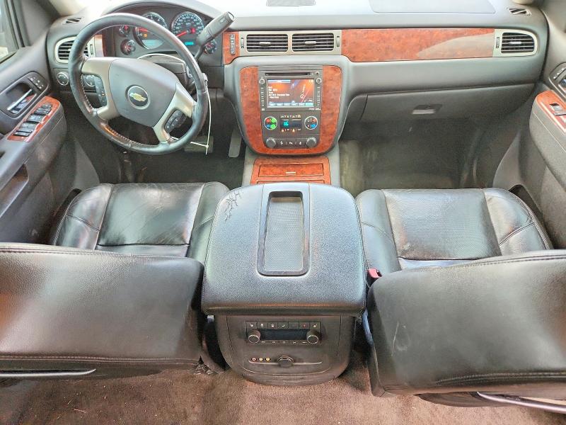 2013 Chevrolet Suburban მანქანა იყიდება აუქციონზე, vin: 1GNSKKE70DR290995, აუქციონის ნომერი: 61599526