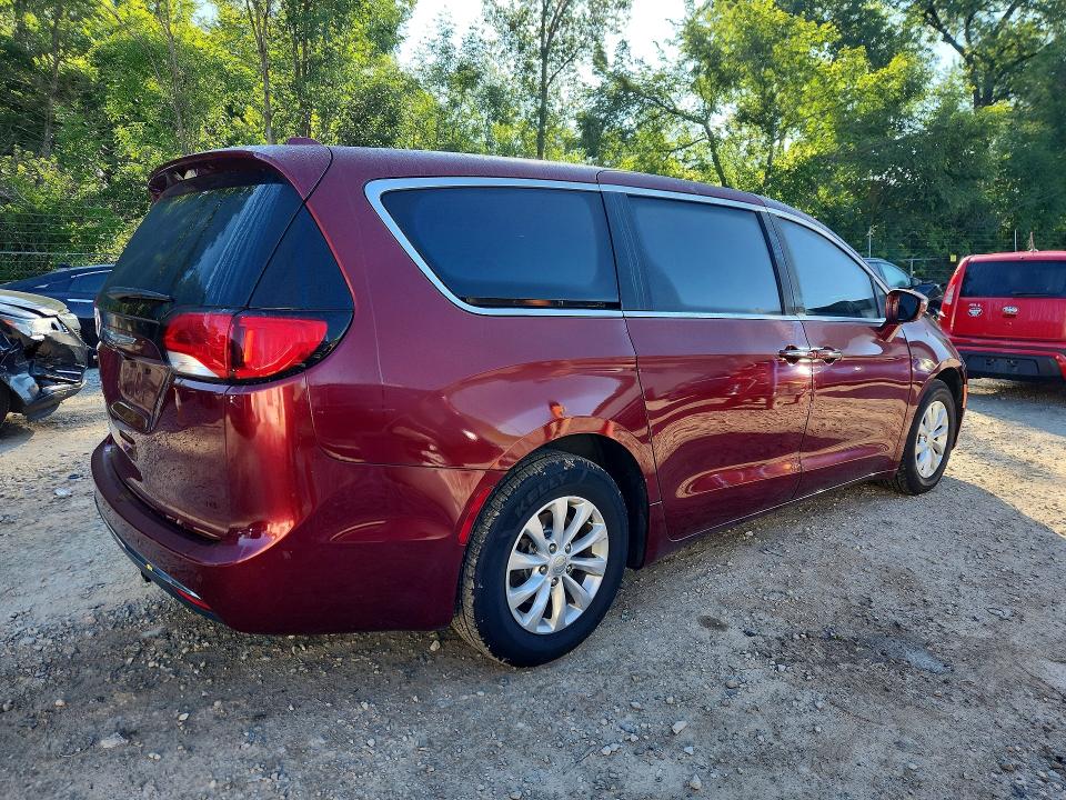 Продажа на аукционе авто 2018 Chrysler Pacifica, vin: 2C4RC1FG0JR117884, номер лота: 62927346
