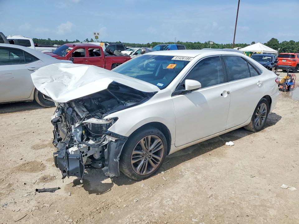 61436186 :رقم المزاد ، 4T1BF1FK1HU406682 vin ، 2017 Toyota Camry مزاد بيع