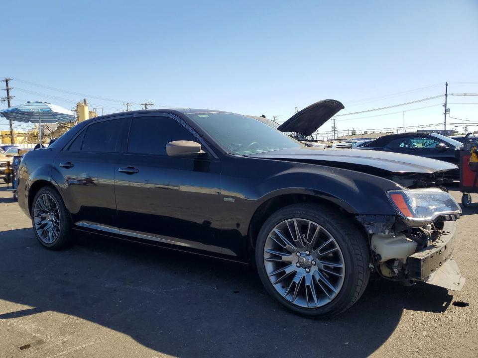 Продаж на аукціоні авто 2014 Chrysler 300c, vin: 2C3CCADG9EH235764, номер лоту: 62476706