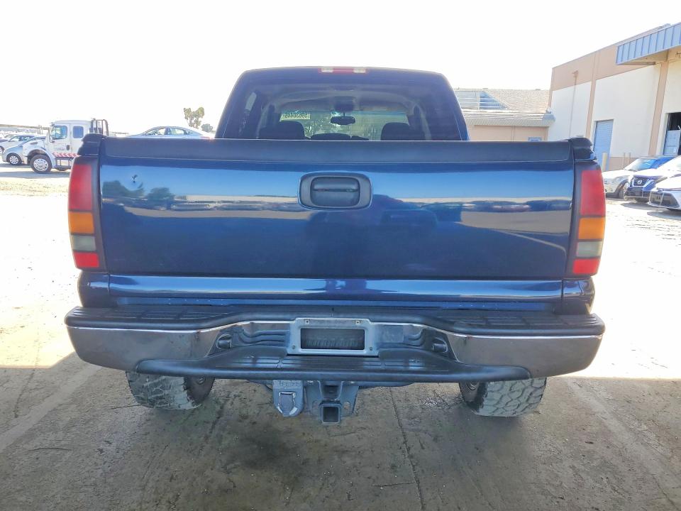 59630446 :رقم المزاد ، 2GTEC13T551236857 vin ، 2005 Gmc New Sierra مزاد بيع