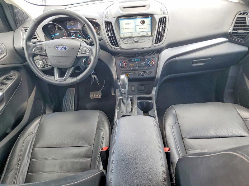 2018 Ford Escape მანქანა იყიდება აუქციონზე, vin: 1FMCU9HD0JUC87231, აუქციონის ნომერი: 59881276