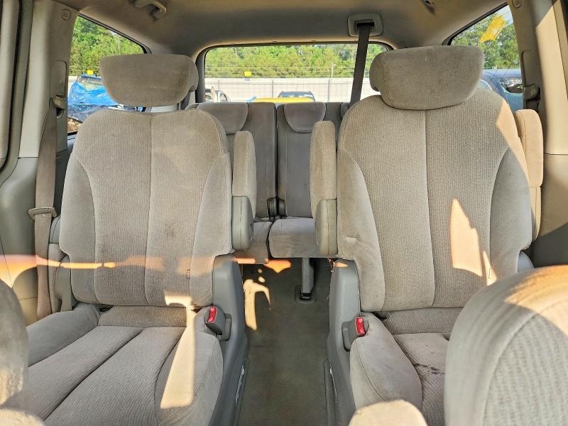 Продажа на аукционе авто 2006 Kia Sedona, vin: KNDMB233266088956, номер лота: 61796106