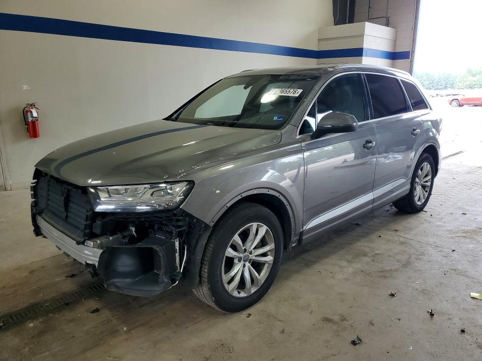 2017 Audi Q7 მანქანა იყიდება აუქციონზე, vin: WA1LAAF74HD019797, აუქციონის ნომერი: 61865576