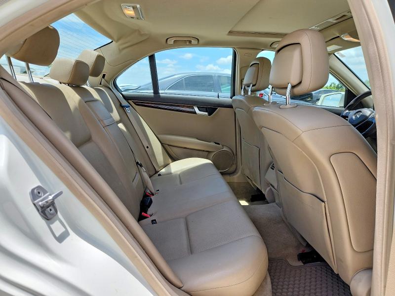 85980005 :رقم المزاد ، WDDGF8BB0CR192004 vin ، 2012 Mercedes-benz C مزاد بيع