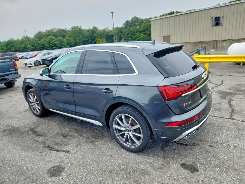 61792456 :رقم المزاد ، WA1A4AFY4N2100930 vin ، 2022 Audi Sq5 مزاد بيع