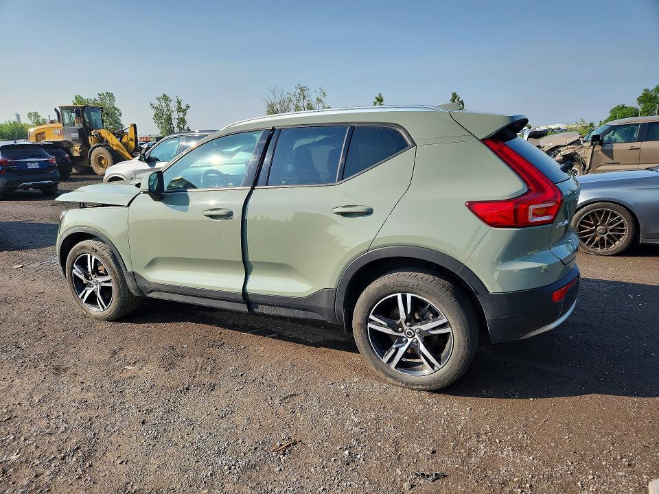 60472556 :رقم المزاد ، YV4L12UV7P2022942 vin ، 2023 Volvo Xc40 مزاد بيع