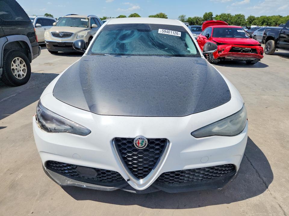 Продажа на аукционе авто 2018 Alfa Romeo Giulia, vin: ZARFAEBN8J7566032, номер лота: 59401126