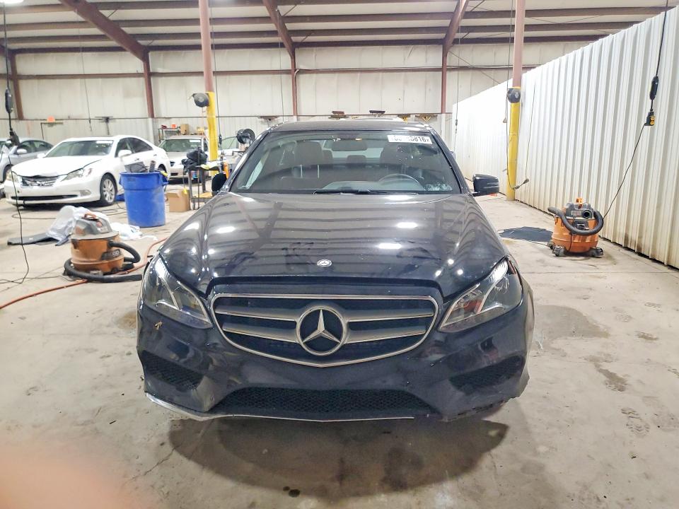 60643816 :رقم المزاد ، WDDHF8JB1GB261173 vin ، 2016 Mercedes-benz E مزاد بيع