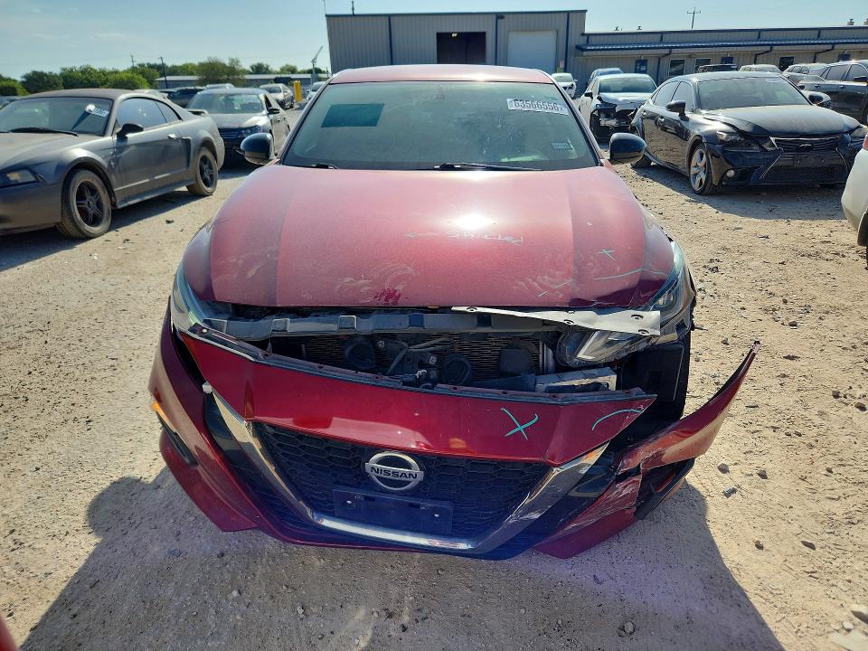 63566556 :رقم المزاد ، 1N4BL4CV0KC256046 vin ، 2019 Nissan Altima مزاد بيع