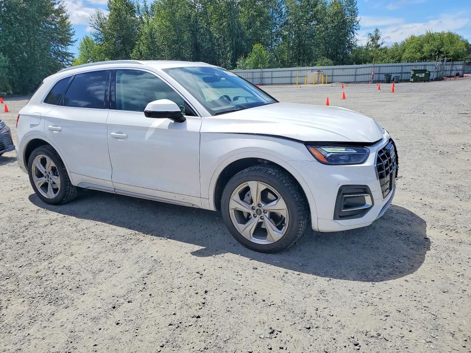60581546 :رقم المزاد ، WA1BAAFY8M2140326 vin ، 2021 Audi Q5 مزاد بيع