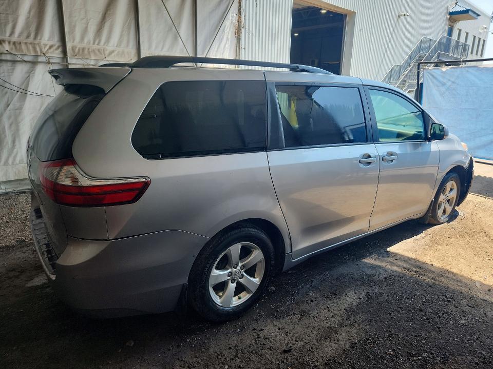 Продаж на аукціоні авто 2017 Toyota Sienna, vin: 5TDKZ3DC8HS863657, номер лоту: 57869146