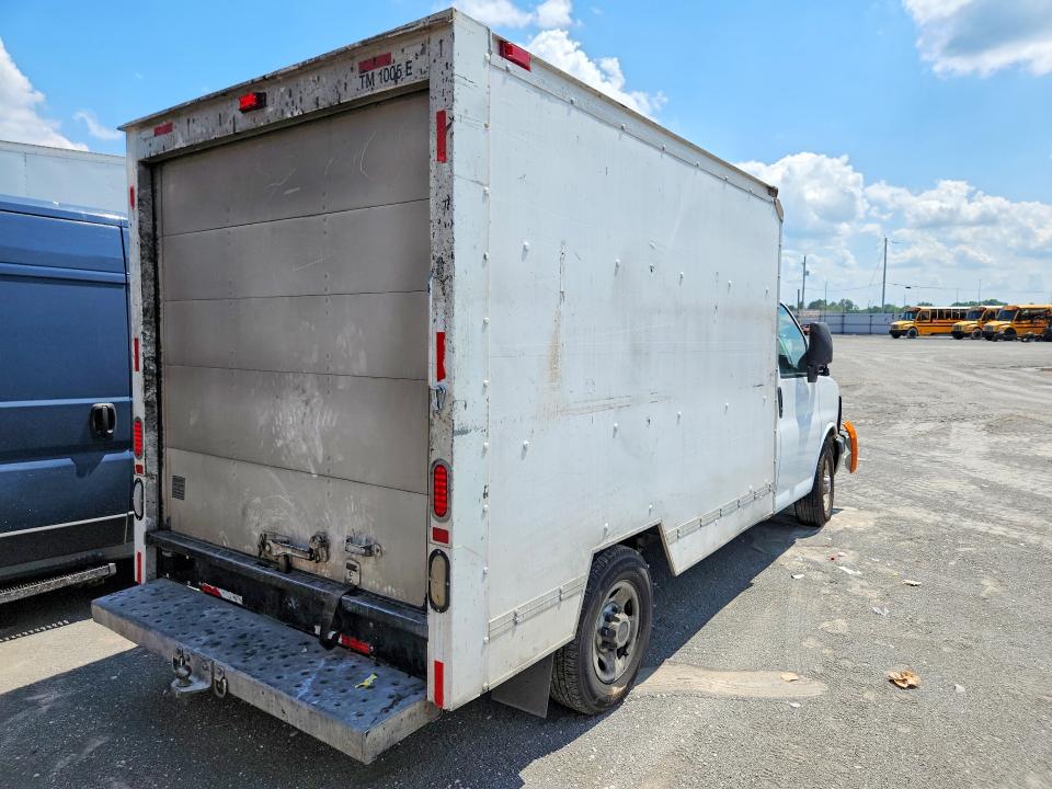 60677516 :رقم المزاد ، 1GDY72CA4D1125156 vin ، 2013 Gmc Savana مزاد بيع