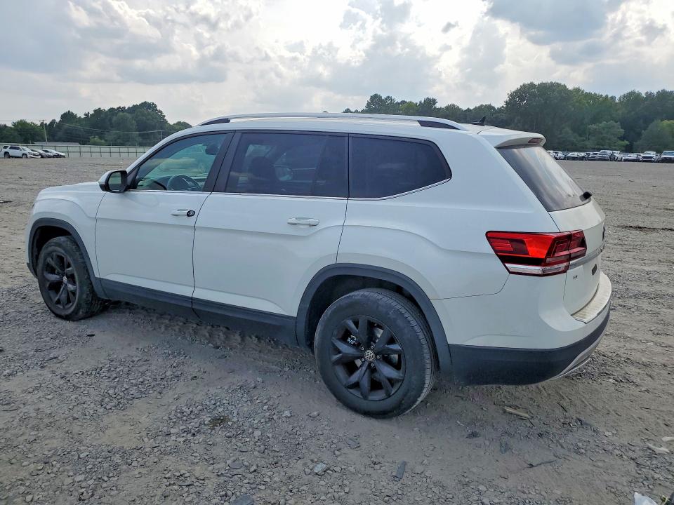 Продажа на аукционе авто 2018 Volkswagen Atlas, vin: 1V2DP2CA0JC600402, номер лота: 62748416
