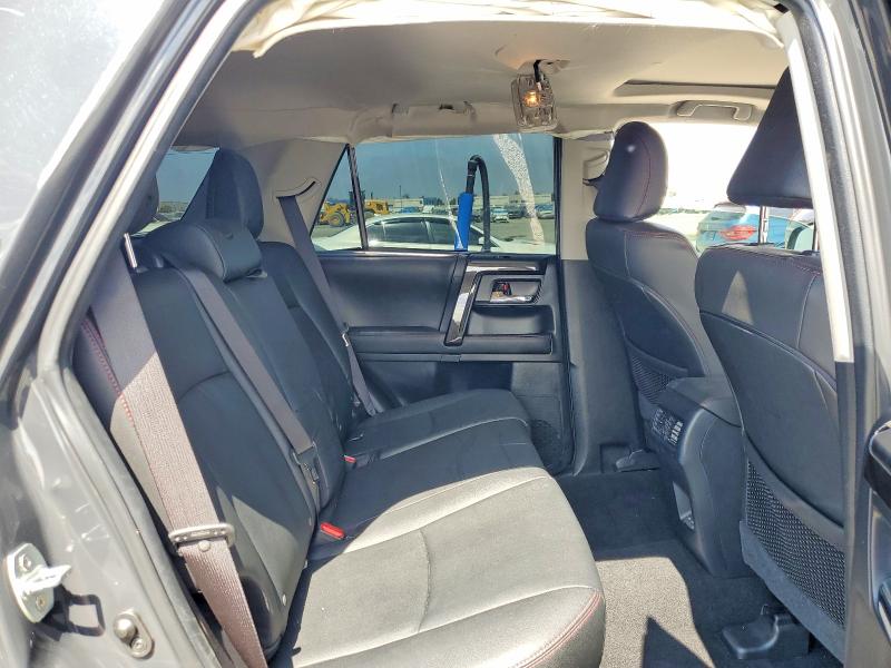 60812716 :رقم المزاد ، JTERU5JR1R6278496 vin ، 2024 Toyota 4runner مزاد بيع