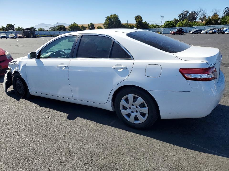61558316 :رقم المزاد ، 4T1BF3EK1AU525044 vin ، 2010 Toyota Camry مزاد بيع