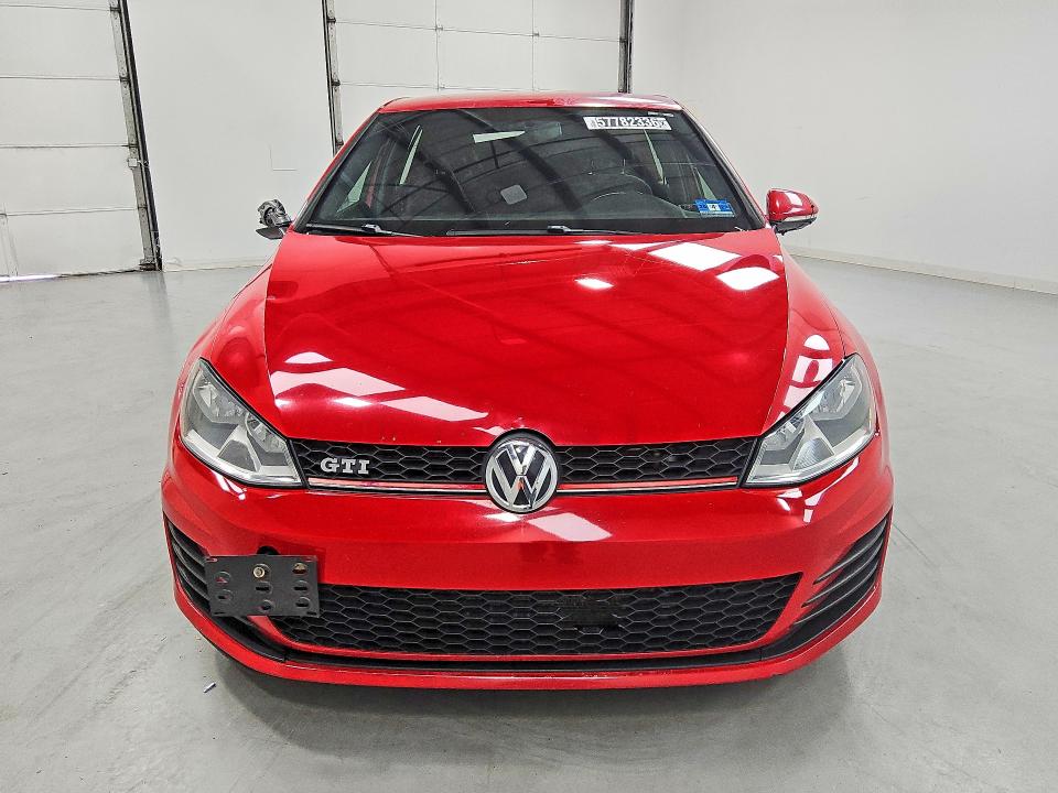 2015 Volkswagen Gti მანქანა იყიდება აუქციონზე, vin: 3VW5T7AU0FM028357, აუქციონის ნომერი: 57782336