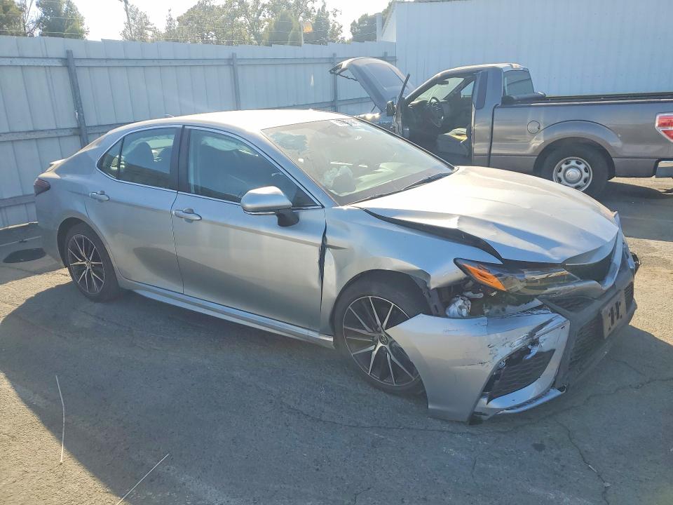 Продажа на аукционе авто 2022 Toyota Camry, vin: 4T1G11AK6NU050480, номер лота: 59895896