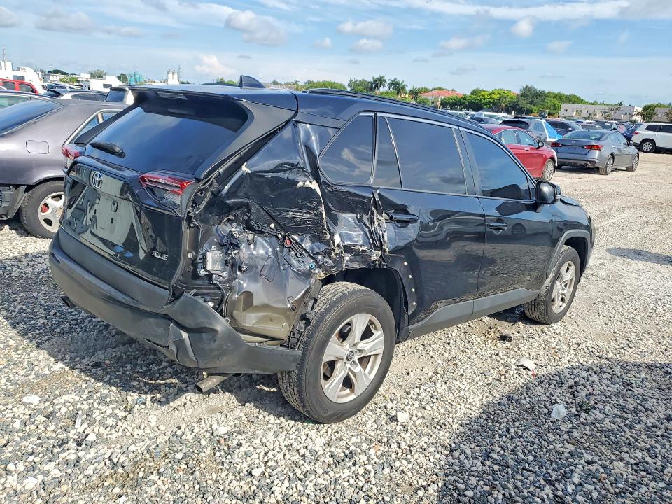 Продаж на аукціоні авто 2021 Toyota Rav4, vin: 2T3W1RFV1MW161683, номер лоту: 63285156