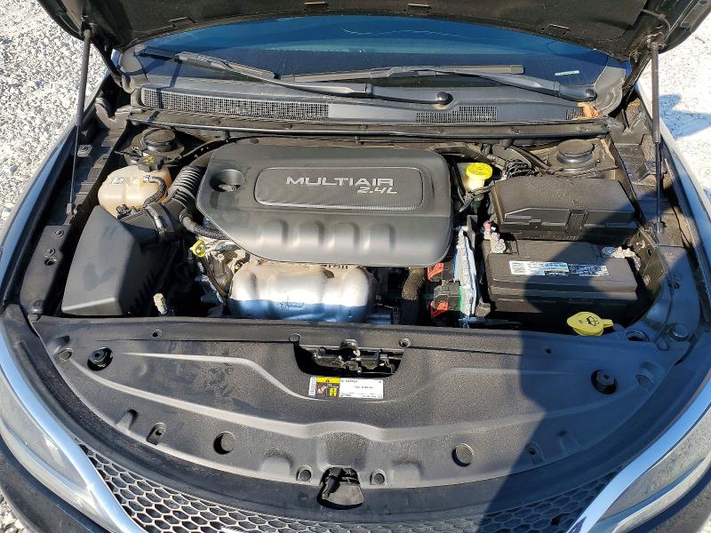60129016 :رقم المزاد ، 1C3CCCABXGN112389 vin ، 2016 Chrysler 200 مزاد بيع