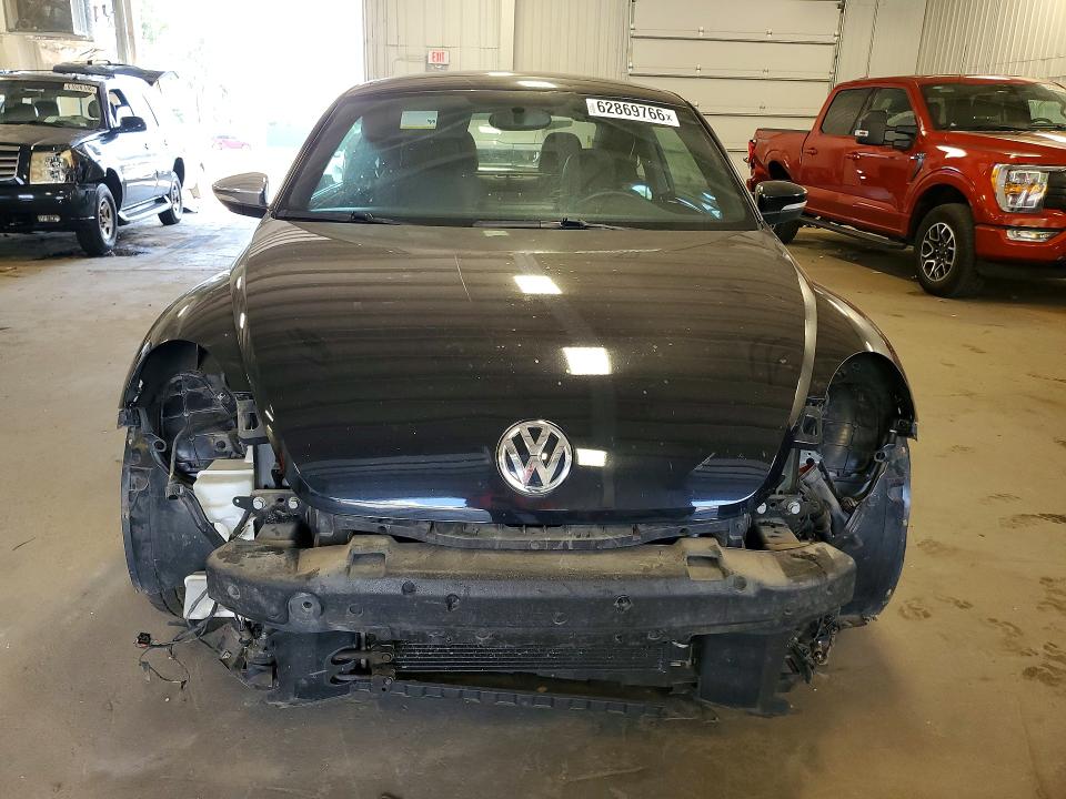 2013 Volkswagen Beetle მანქანა იყიდება აუქციონზე, vin: 3VWVT7AT1DM678741, აუქციონის ნომერი: 62869766