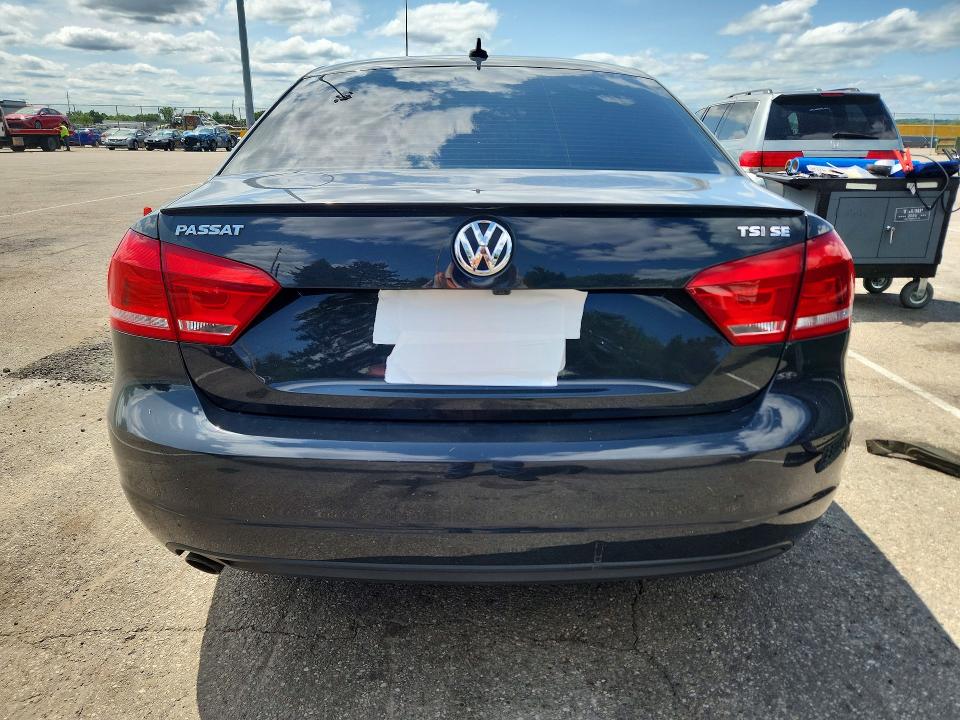 62040986 :رقم المزاد ، 1VWBT7A34FC072681 vin ، 2015 Volkswagen Passat مزاد بيع