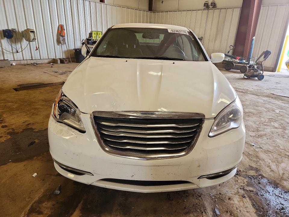 2014 Chrysler 200 მანქანა იყიდება აუქციონზე, vin: 1C3CCBAB9EN184921, აუქციონის ნომერი: 62462776