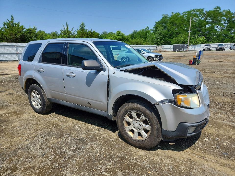 61353576 :رقم المزاد ، 4F2CY9C72BKM01057 vin ، 2011 Mazda Tribute مزاد بيع