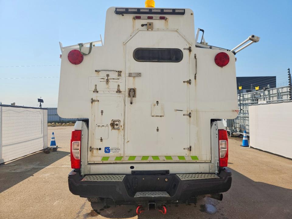 2021 Ford F350 მანქანა იყიდება აუქციონზე, vin: 1FT8X3B60MED32563, აუქციონის ნომერი: 62421516