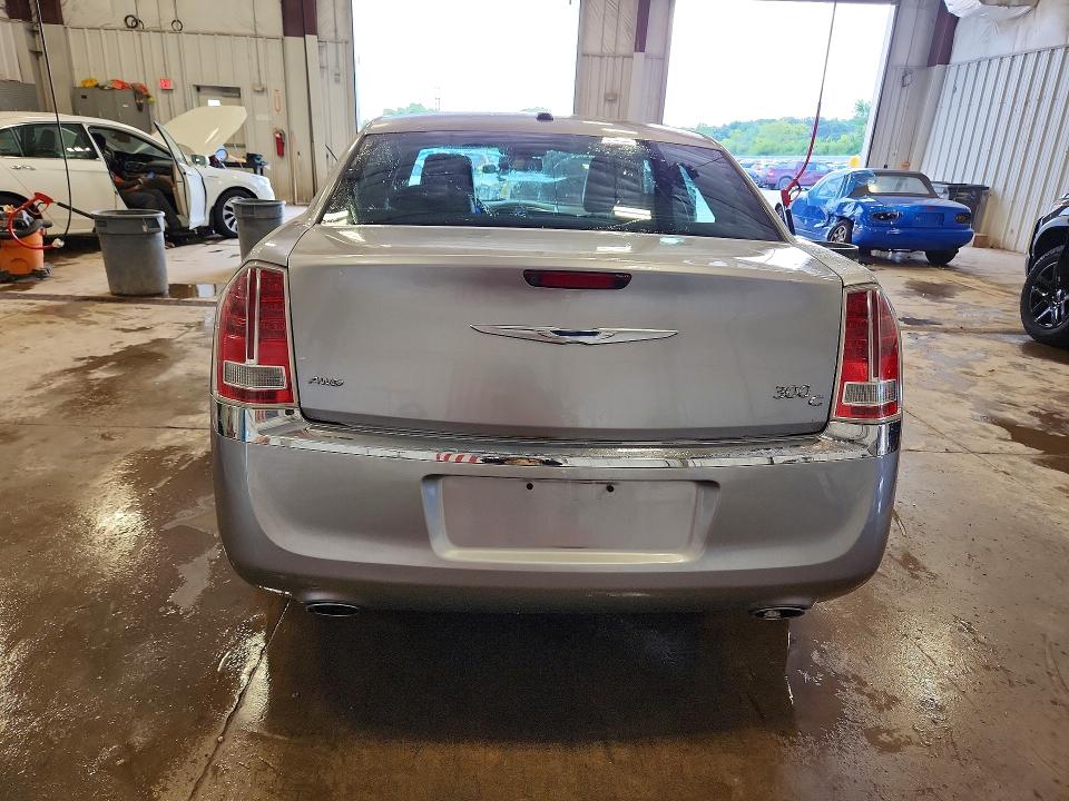 2014 Chrysler 300c მანქანა იყიდება აუქციონზე, vin: 2C3CCAKG7EH260441, აუქციონის ნომერი: 60041436