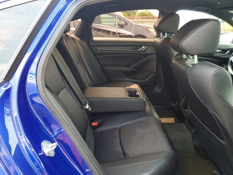 61984756 :رقم المزاد ، 1HGCV1F38NA121786 vin ، 2022 Honda Accord مزاد بيع