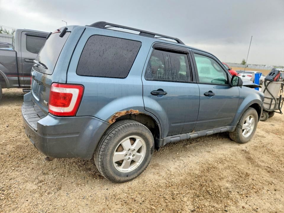 59952486 :رقم المزاد ، 1FMCU0DG1BKC00171 vin ، 2011 Ford Escape مزاد بيع