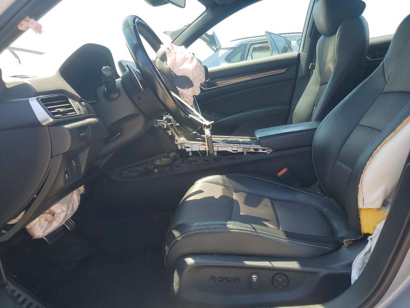 62299136 :رقم المزاد ، 1HGCV1F30JA075087 vin ، 2018 Honda Accord مزاد بيع