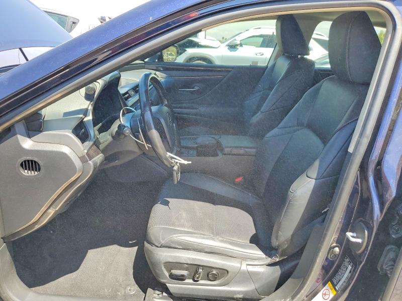 62633836 :رقم المزاد ، JTHBZ1B18K2002191 vin ، 2019 Lexus Es مزاد بيع