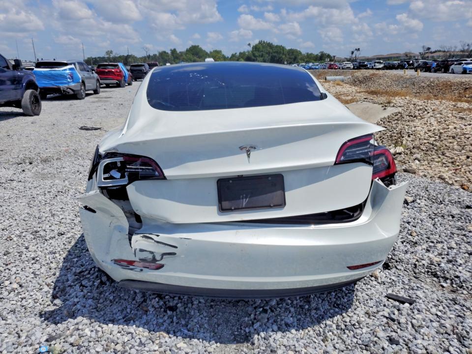 Продажа на аукционе авто 2023 Tesla Model 3, vin: 5YJ3E1EA8PF573441, номер лота: 62563476