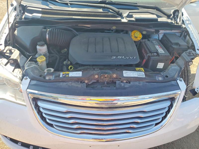 2015 Chrysler Town & Country მანქანა იყიდება აუქციონზე, vin: 2C4RC1CG0FR609875, აუქციონის ნომერი: 61688936