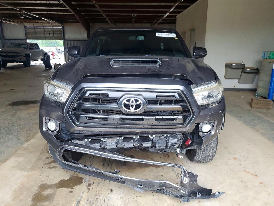 Продаж на аукціоні авто 2017 Toyota Tacoma, vin: 5TFAZ5CN4HX036002, номер лоту: 62099556