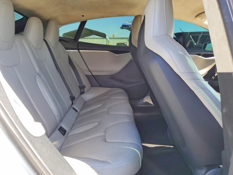 2015 Tesla Model S მანქანა იყიდება აუქციონზე, vin: 5YJSA1E2XFF103720, აუქციონის ნომერი: 60596776