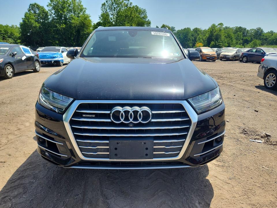2017 Audi Q7 მანქანა იყიდება აუქციონზე, vin: WA1VAAF78HD052584, აუქციონის ნომერი: 59282396