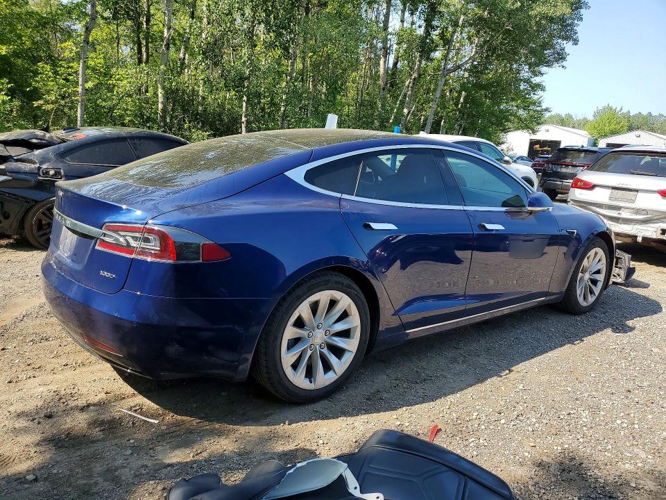 Продаж на аукціоні авто 2018 Tesla Model S, vin: 5YJSA1E23JF290694, номер лоту: 63321936