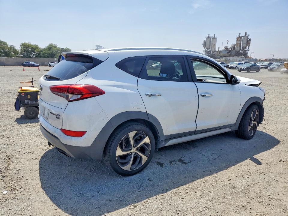 Продаж на аукціоні авто 2017 Hyundai Tucson, vin: KM8J3CA24HU494943, номер лоту: 61526896