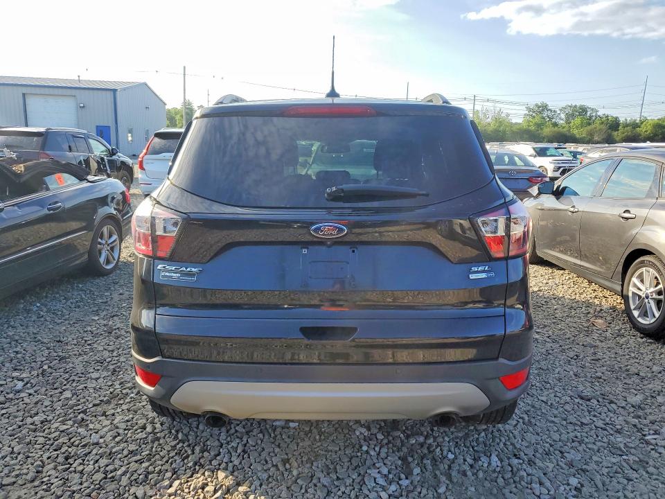 Продажа на аукционе авто 2018 Ford Escape, vin: 1FMCU9HD6JUC98220, номер лота: 60273206