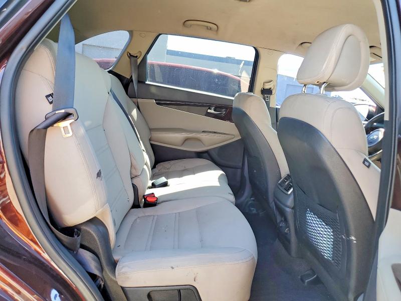 63190796 :رقم المزاد ، 5XYPG4A52GG010593 vin ، 2016 Kia Sorento مزاد بيع