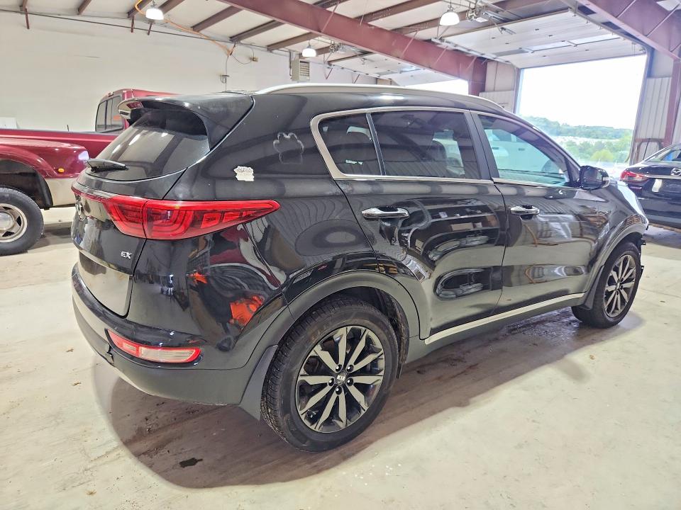 62079066 :رقم المزاد ، KNDPNCAC9J7441855 vin ، 2018 Kia Sportage مزاد بيع