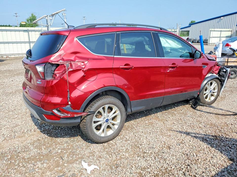 2018 Ford Escape მანქანა იყიდება აუქციონზე, vin: 1FMCU9GD5JUC26247, აუქციონის ნომერი: 59260346