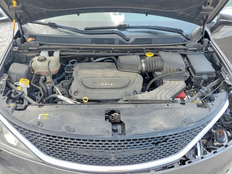 2017 Chrysler Pacifica მანქანა იყიდება აუქციონზე, vin: 2C4RC1GG7HR812260, აუქციონის ნომერი: 61839266