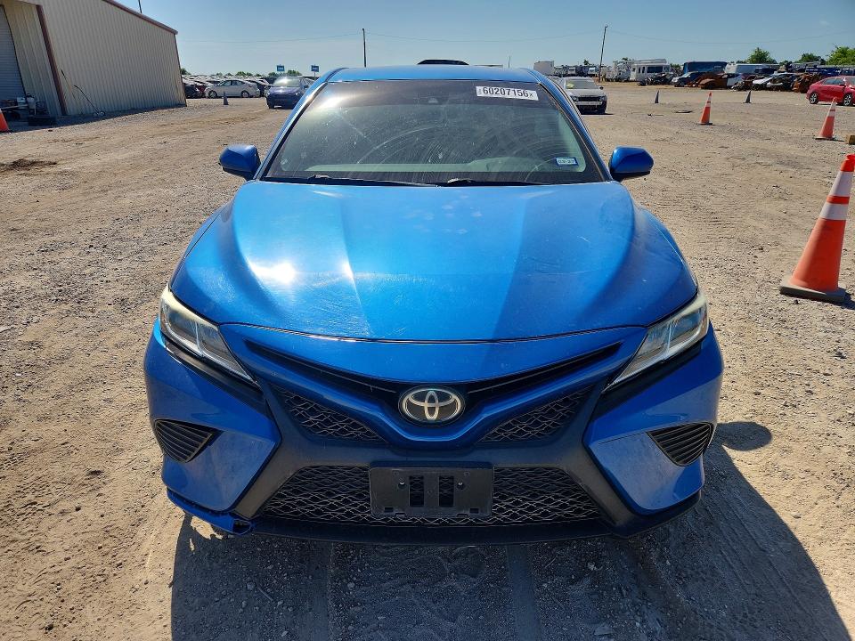 2018 Toyota Camry მანქანა იყიდება აუქციონზე, vin: 4T1B11HK1JU068783, აუქციონის ნომერი: 60207156